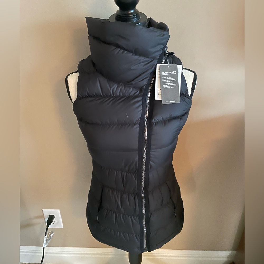 Athleta Down Vest